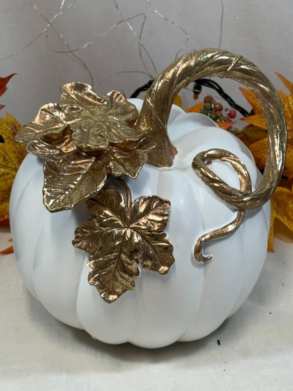 Thanksgiving Fall Laura Ashley White Gold Leaves Pumpkin Resin Home Decor New